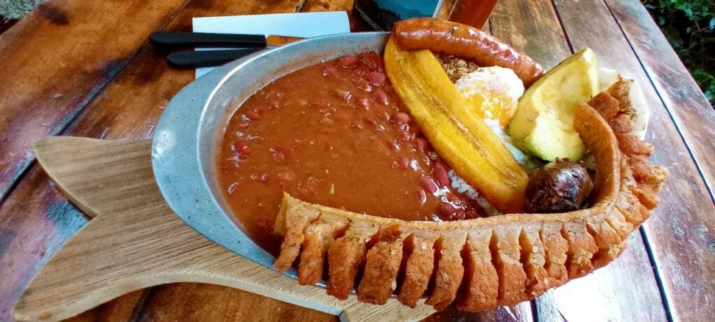 Bandeja Paisa La Fonda de los Arrieros Salento