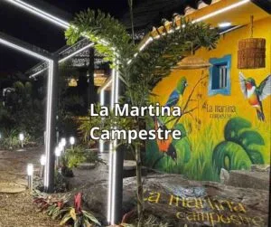 Fachada y ambiente natural del Restaurante La Martina Campestre en Boquía, vía Salento Quindío.